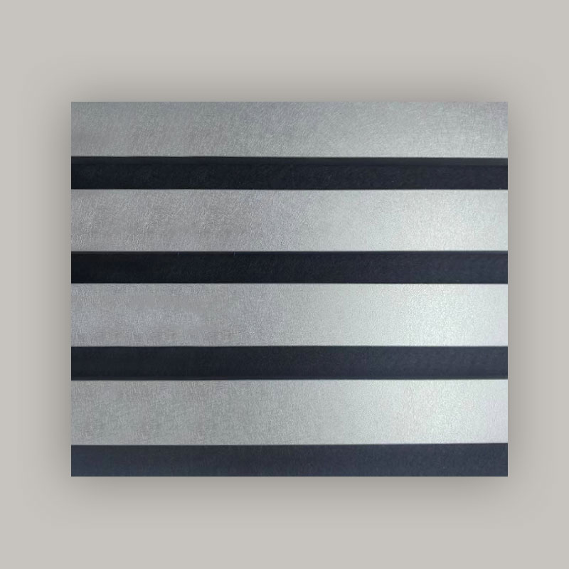 Balla Grille/Painéal Balla Fuaimiúil (Fillte PVC trí Thaobh) - Dath Scuabtha Miotalacha 2400/2700mm x 600mm